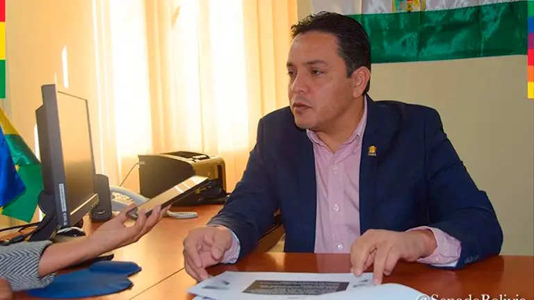 Senador Montero, que protagoniz&oacute; una pelea con otro legislador. Urgente