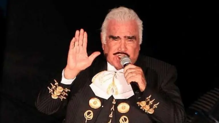 El cantante mexicano Vicente Fern&aacute;ndez. ARCHIVO