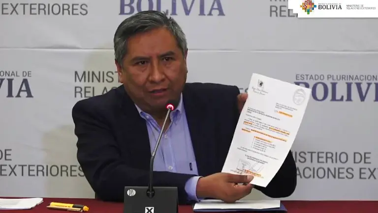 El canciller Rogelio Mayta en conferencia de prensa. Captura