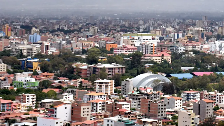 Panorama de las construcciones habitacionales en la ciudad de Cochabamba.   DICO Sol&Iacute;s