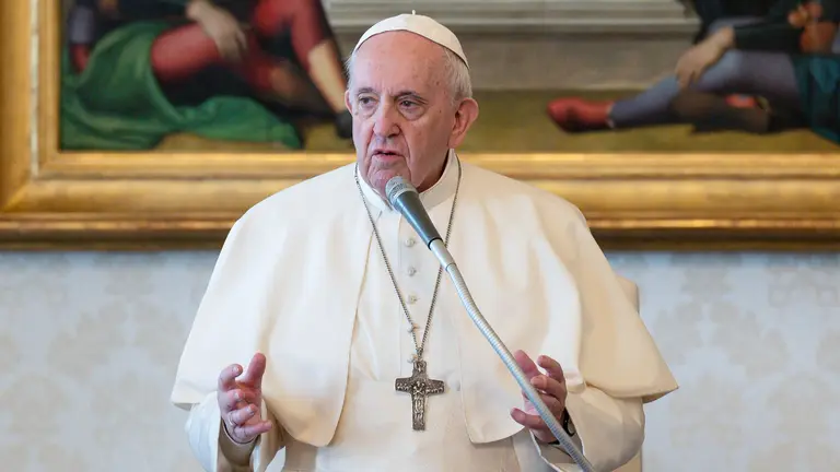 El Papa, en una conferencia de prensa. EFE