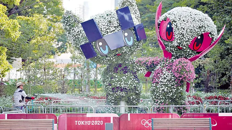 Las mascotas de los Juegos olímpicos de Tokio. EFE