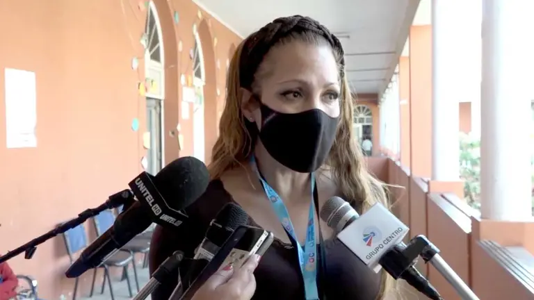 La jefa del SLIM, Tatiana Herrera, durante una entrevista. ALCALDÍA DE COCHABAMBA