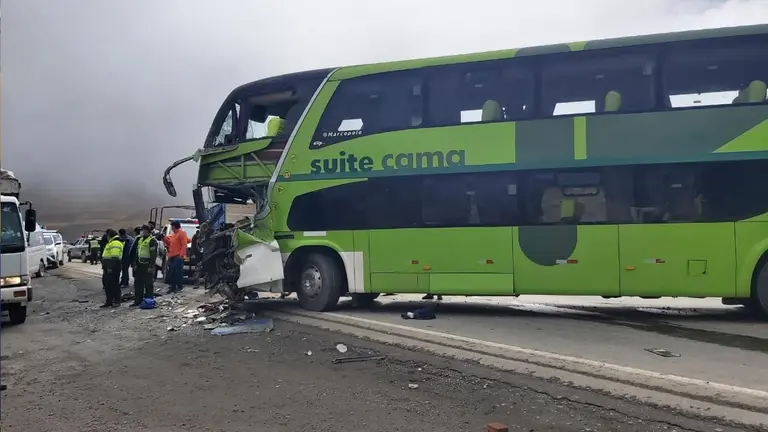 Accidente de tr&aacute;nsito con heridos y muertos camino a Colomi en agosto. Foto: GEOS