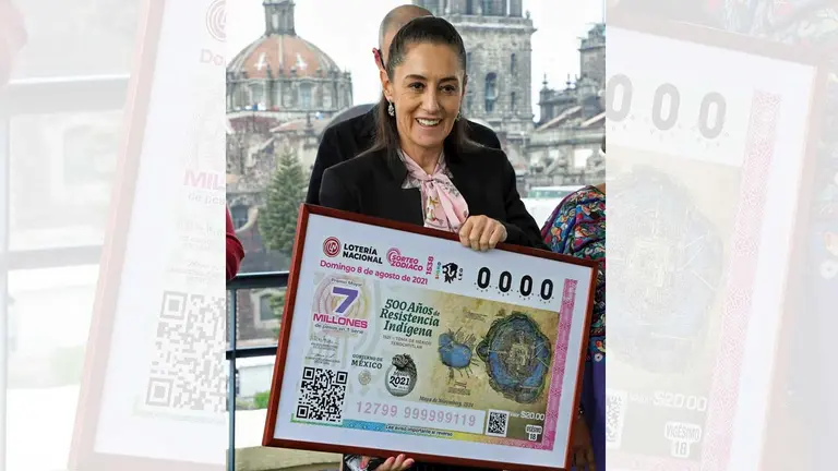Fotografía cedida donde se observa a la jefa de Gobierno, Claudia Sheinbaum, durante un acto protocolario en la capital mexicana. EFE