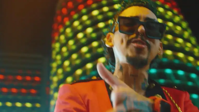 En homenaje a la patria, Bonny Lovy, creador de la &lsquo;Cumbia boliviana&rsquo;. Captura del videoclip
