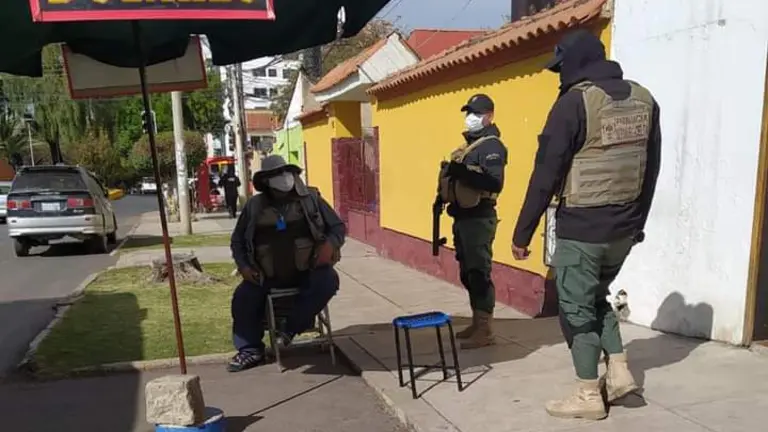 Patrullaje de UPAR para resguardar a librecambistas. FRECUENCIA POLICIAL.