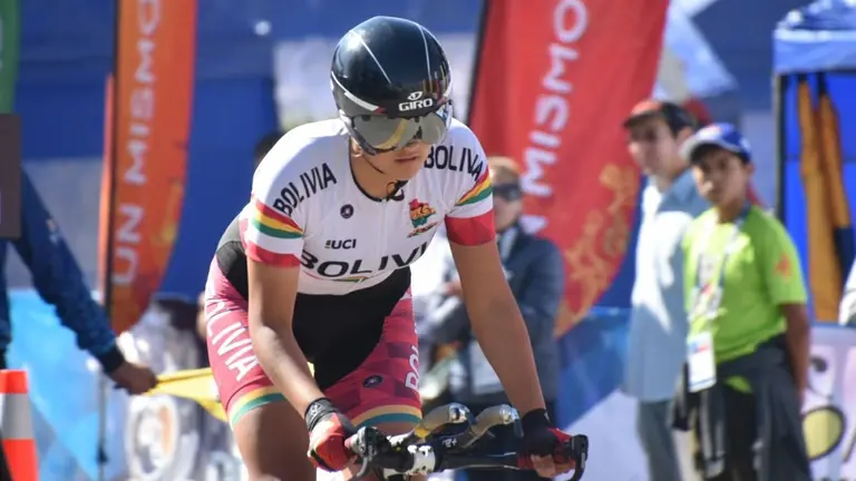 La pedalista nacional, Abigail Sarabia, en competencia