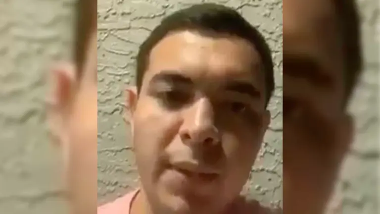 El hombre que agredi&oacute; a una mujer en Santa Cruz ayer. Captura de video