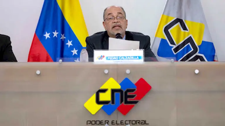 El presidente del CNE de Venezuela, Pedro Calzadilla, informó que el registro electoral definitivo para las elecciones regionales y municipales del próximo 21 de noviembre cerró con un total de 21.159.846 ciudadano. EFE