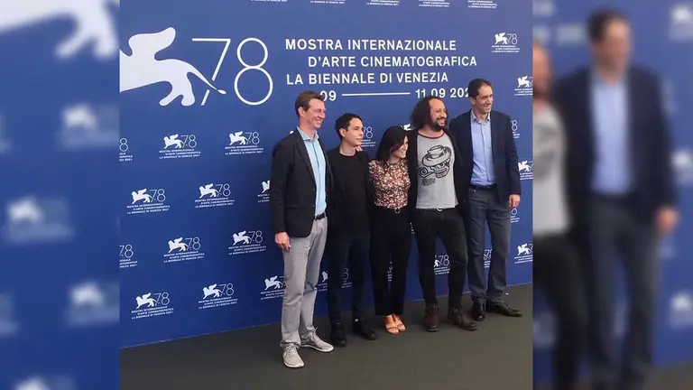 El director de El Gran Movimiento Kiro Russo y su director de fotograf&iacute;a Pablo Paniagua. Facebook Anselmo Beltrean