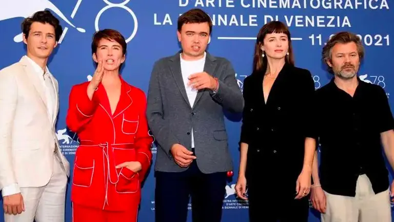 De izda a dcha- Tomasz Zietek, Sandra Korzeniak, Jan P. Matuszynski, Agnieszka Grochowska y Jacek Braciak. EFE