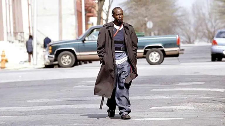 Michael K. Williams como Omar Little en el quinto capítulo de la primera  temporada de &lsquo;The Wire. HBO