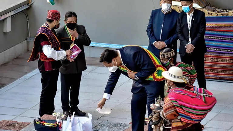 El presidente Luis Arce en una ceremonia en la Casa Grande del Pueblo tras su posesión.        ARCHIVO-ABI