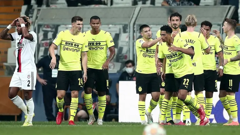Jugadores del Borussia Dortmund celebran una conquista. EFE
