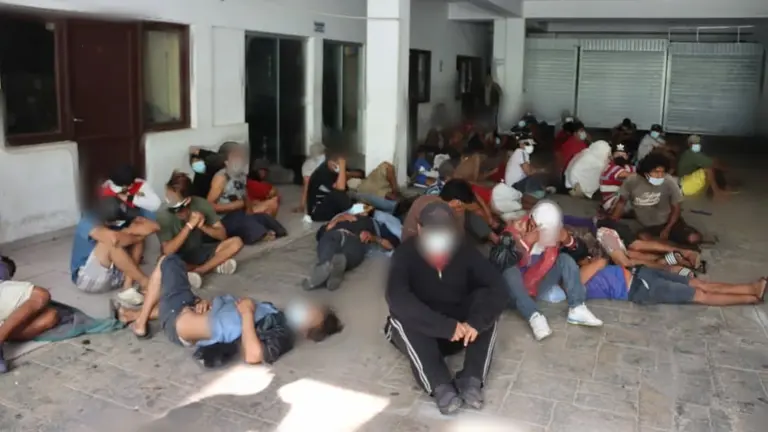 Los detenidos, listos para ser derivados a centros de rehabilitaci&oacute;n. ABI