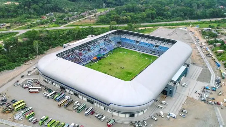 Fotograf&iacute;a del estadio de Vill tunari. Archivo