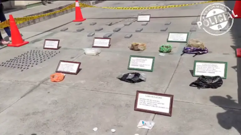 Droga secuestrada en diferentes operativos de la Felcn en Cochabamba. Foto: Captura Frecuencia Policial.