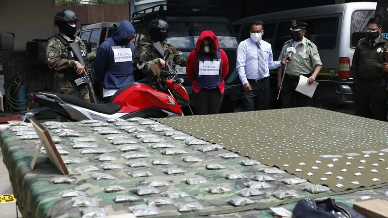 Droga secuestrada de operativo en el centro de la ciudad. Foto: APG.