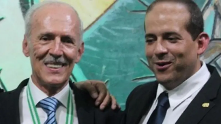 Jos&eacute; Luis Camacho (i) y su hijo, el gobernador Luis Fernando Camacho./ OXIGENO.BO