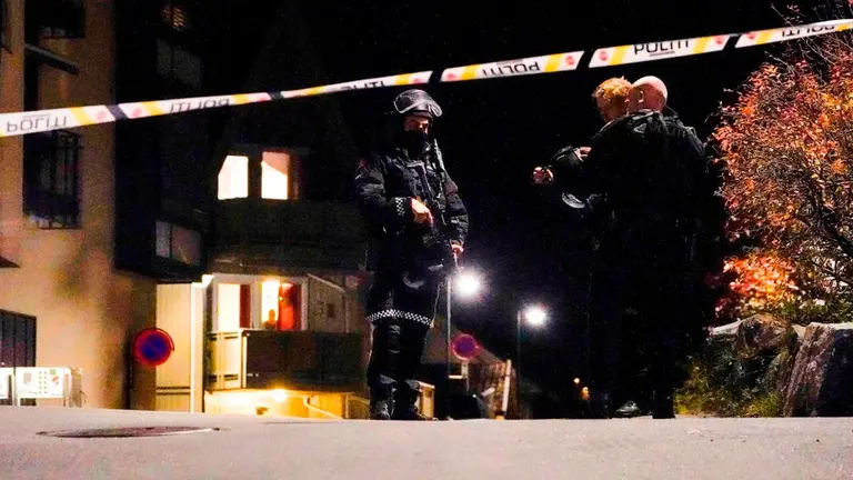 Hombre armado con arco y flechas causa varios muertos y heridos en Noruega. EFE
