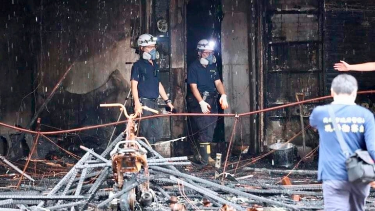 Al menos 46 los muertos en un incendio en el sur de Taiw&aacute;n. EFE