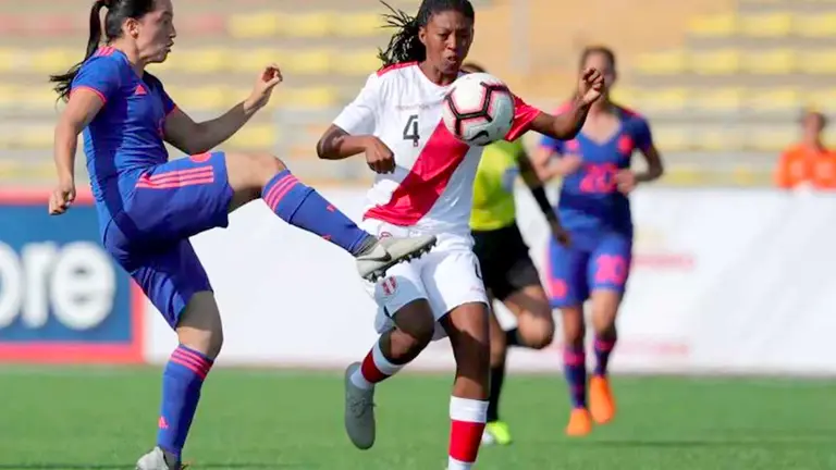 Incidencias de un cotejo disputado entre las selecciones de Per&uacute; y Colombia. ARCHIVO-EFE