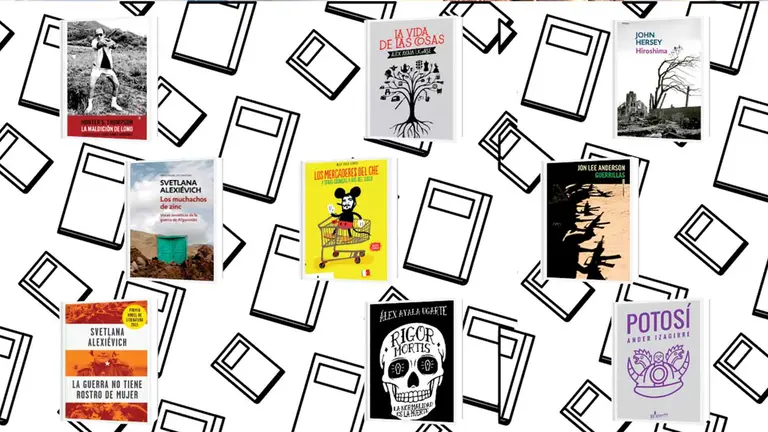 Algunos de los títulos de periodismo disponibles en la Feria del Libro de Cochabamba. ELABORACIÓN PROPIA