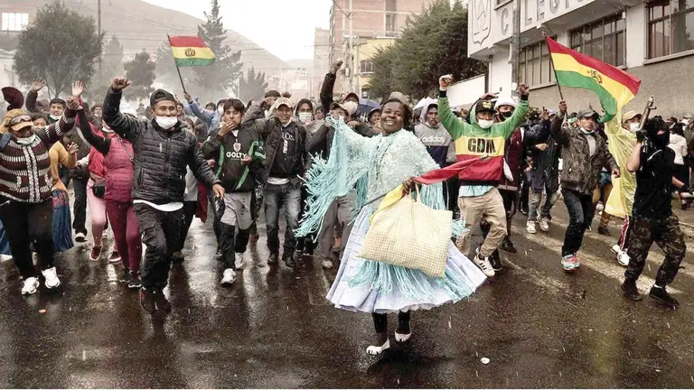 Tomasa Medina, la cocalera afroboliviana que despierta simpatías y críticas. RRSS