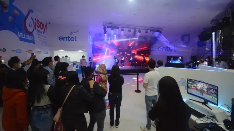 El stand de ENTEL en la Feria Internacional de Cochabamba.