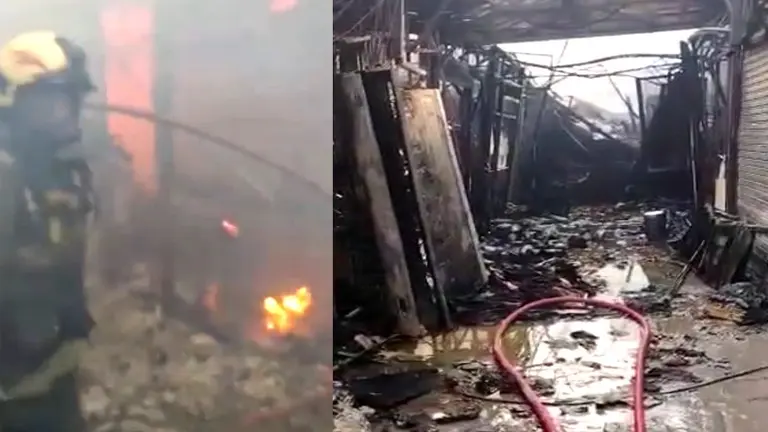 Incendio en galer&iacute;a Paseo de la Moda en el barrio de Flores, Buenos Aires. Foto: Cortes&iacute;a.