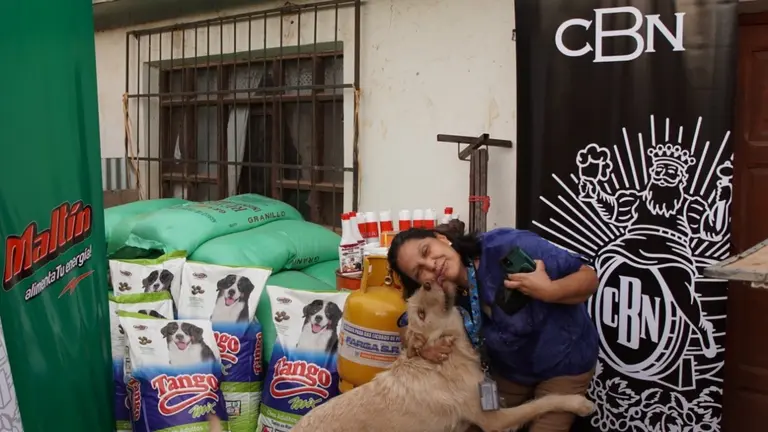 Una imagen de la donación de CBN y Maltín a uno de los albergues de animales en La Paz. CBN