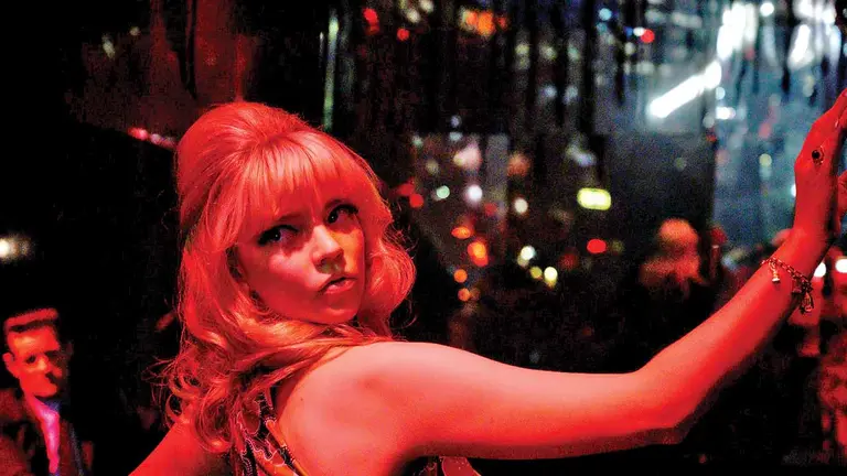 Anya-Taylor Joy en un fotograma de la película &ldquo;El misterio de Soho&rdquo;.   FOCUS FEATURES
