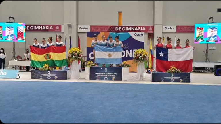 El cuarteto boliviano, en la premiaci&oacute;n. CAPTURA DE VIDEO