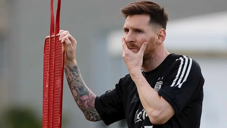 El jugador Lionel Messi, en un entrenamiento de la selección argentina. EFE