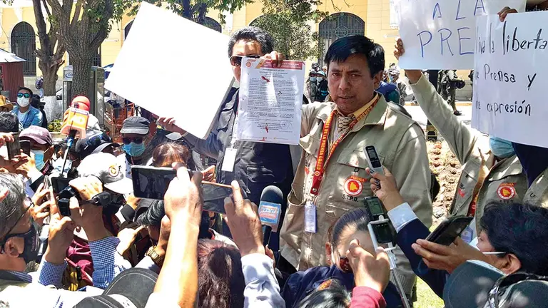 Protesta de trabajadores de la prensa en Oruro. APG