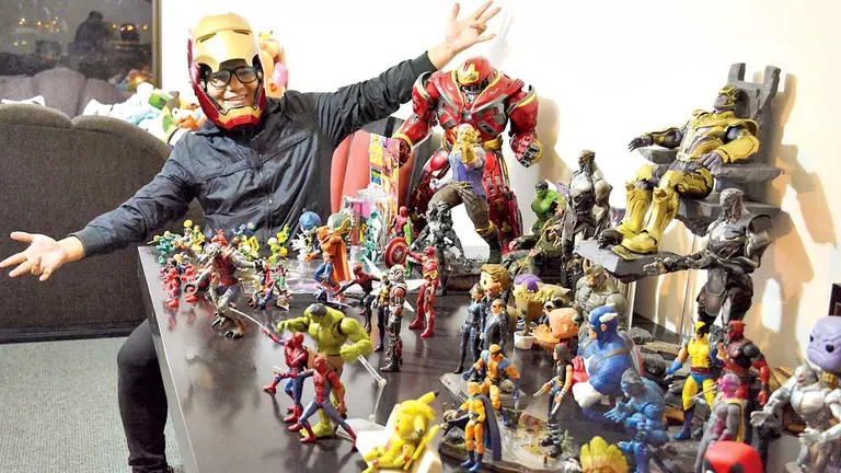Gabriel Heredia,  el coleccionista de Marvel y Pokémon que atesora más de 1.500 figuras. DICO SOLÍS