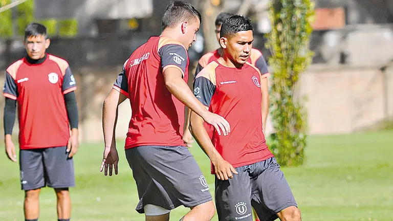 Los jugadores de Vinto, durante sus entrenamientos.            NOÉ PORTUGAL