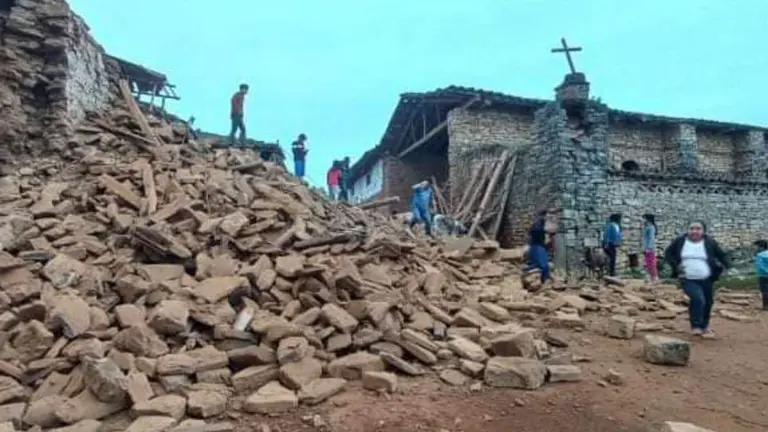 Terremoto en Per&uacute;. TOMADA DEL COMERCIO