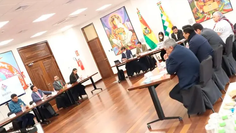 Reuni&oacute;n de autoridades en La Paz. ERBOL