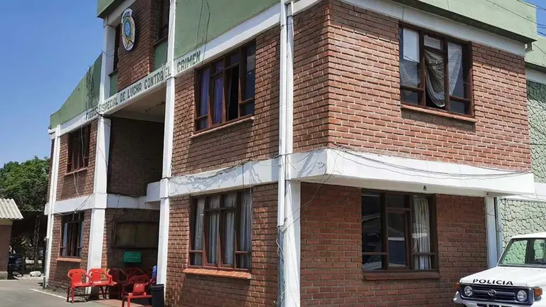 Una vista de la infraestructura de la FELCC de Cochabamba. ARCHIVO