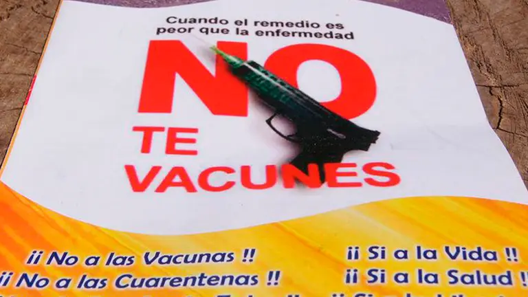 FOTO ILUSTRATIVA ANTIVACUNAS