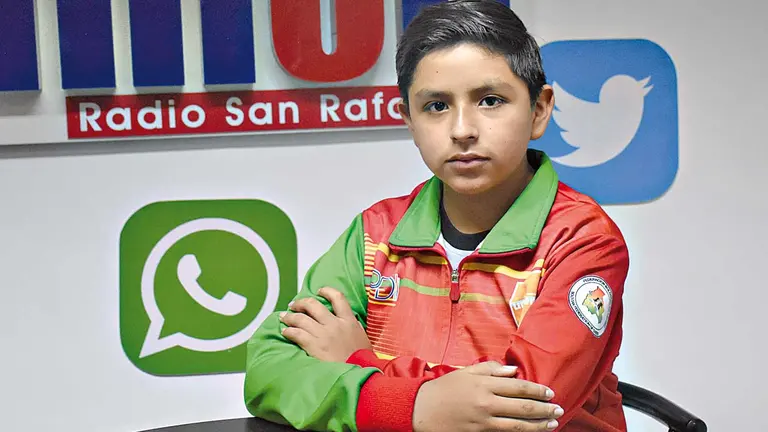 Licael Ticona, el jugador de ajedrez durante la entrevista. DICO SOLÍS