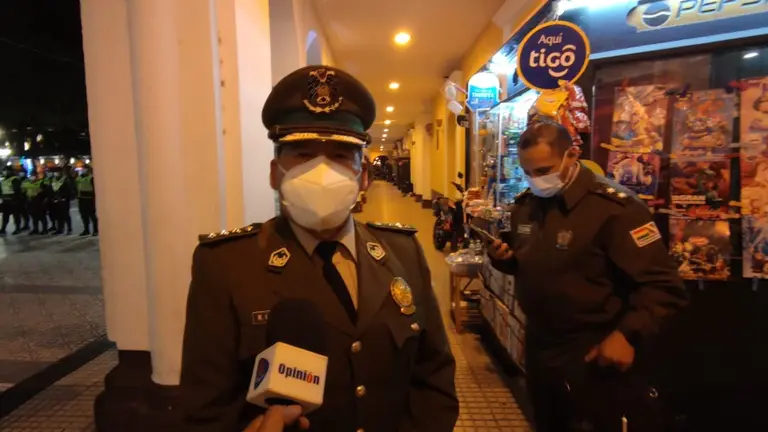 El comandante departamental de la Polic&iacute;a, Rub&eacute;n Lobat&oacute;n.