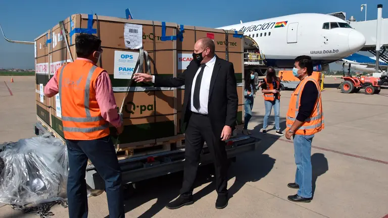 El viceministro de Comercio Exterior e Integraci&oacute;n, Benjam&iacute;n Blanco, en el aeropuerto Jorge Willstermann, este s&aacute;bado. NO&Eacute; PORTUGAL