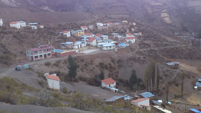 La poblaci&oacute;n de Tacopaya en a regi&oacute;n Andina de Cochabamba. OPINION