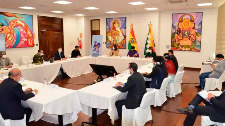 Comisi&oacute;n de Revisi&oacute;n de Casos de Violaci&oacute;n y Feminicidio inicia su trabajo y tiene 120 d&iacute;as para dar resultados. Ox&iacute;geno