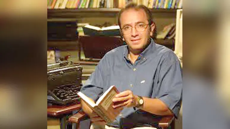 El poeta y narrador cruceño Gustavo Cárdenas Ayad. CORTESÍA