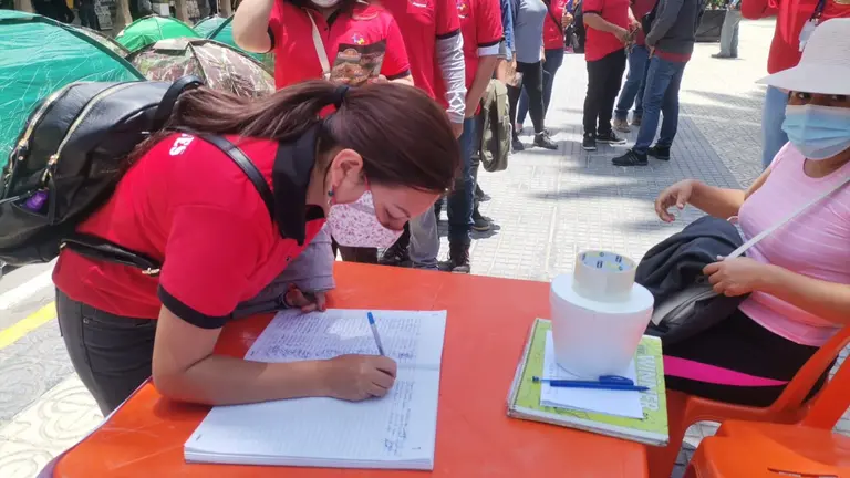 Llenado de libros en favor de traslado de comerciantes del correo. INTENDENCIA