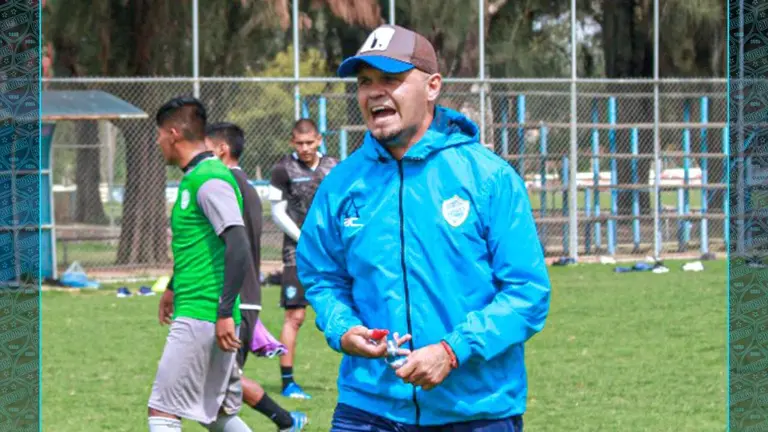 Francisco Argüello asumi&oacute; el reto de conducir a Aurora en lo que resta del campeonato. Facebook Club Aurora